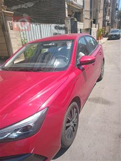 MG 5 Plus